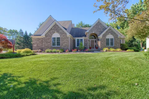 1421 W Greenfield Court