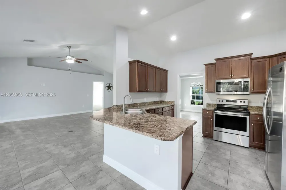 455 Bowman Terrace Port Charlotte, FL 33953