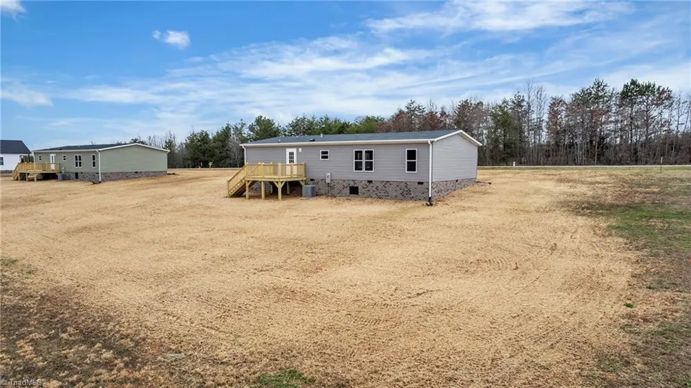 275 Carlton Road Boomer, NC 28606