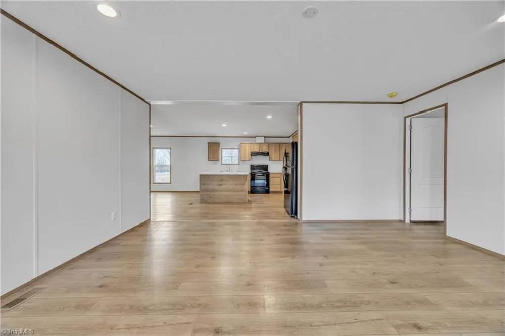 275 Carlton Road Boomer, NC 28606