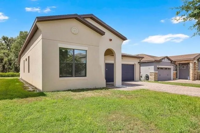 9248 CHANDLER DRIVE Groveland, FL 34736