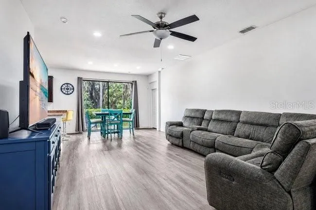 9248 CHANDLER DRIVE Groveland, FL 34736