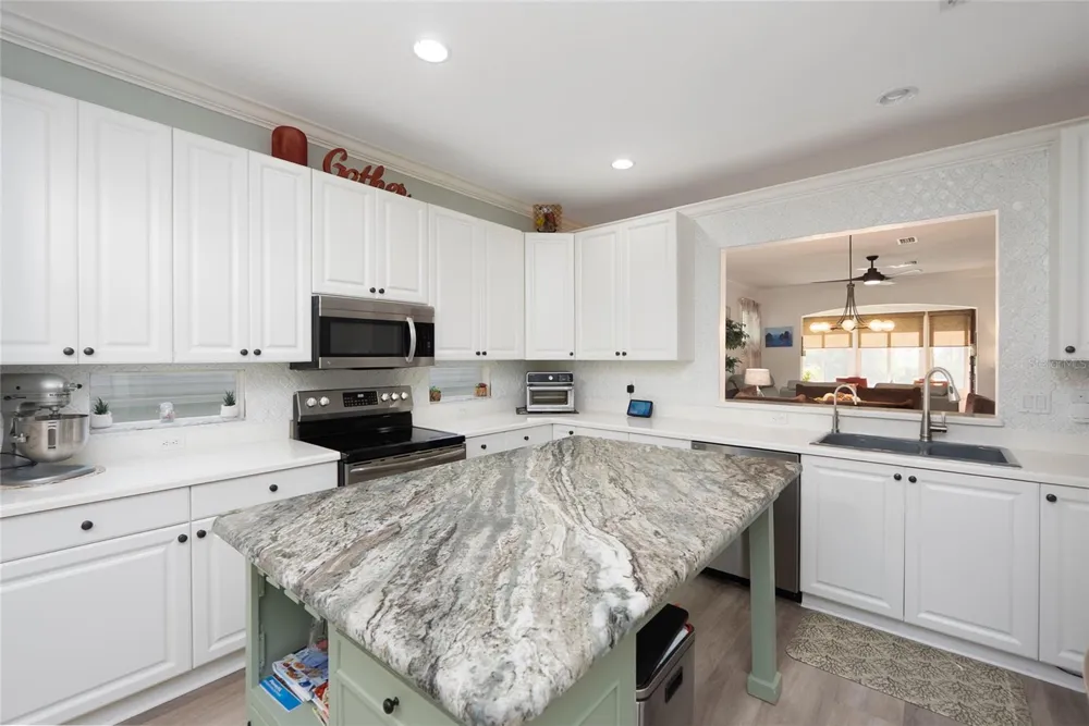 2472 COTTONWOOD LANE North Port, FL 34289