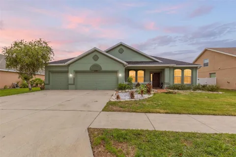 2206 VIA CORTONA STREET