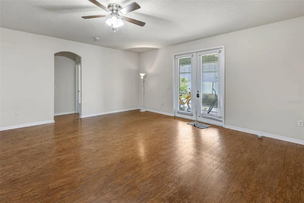 2206 VIA CORTONA STREET Plant City, FL 33566