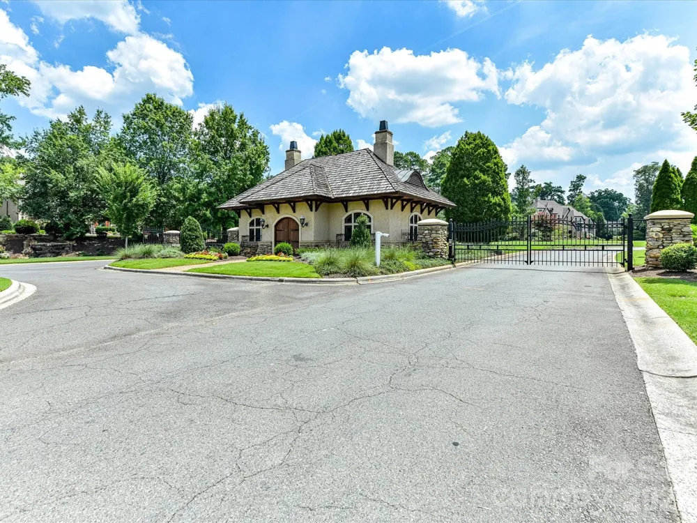 8119 Skyecroft Commons Drive Waxhaw, NC 28173