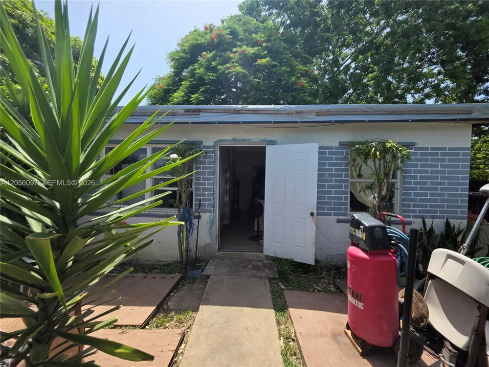 722 SW 3rd Ave Homestead, FL 33030