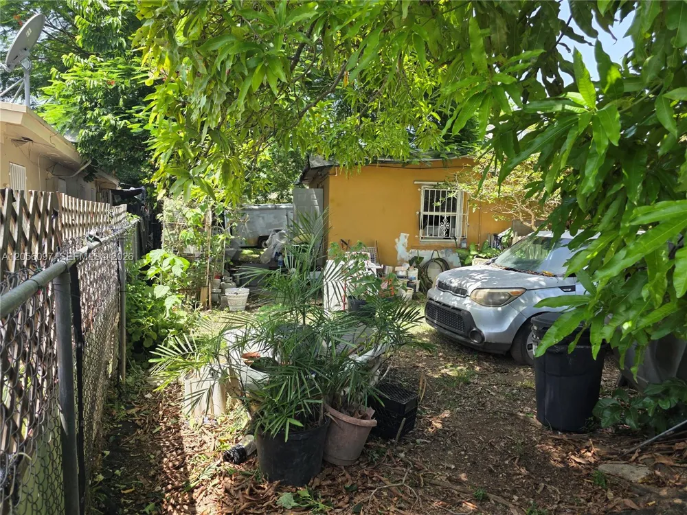722 SW 3rd Ave Homestead, FL 33030