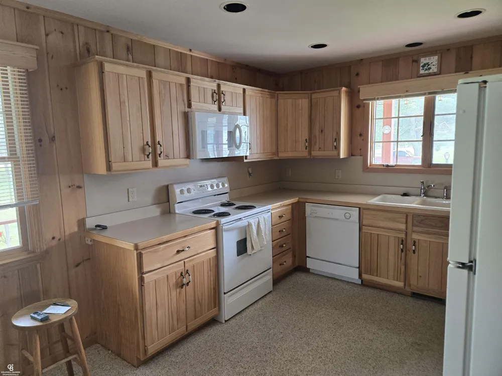 8045 Duquette Road Brockway Township, MI 48097
