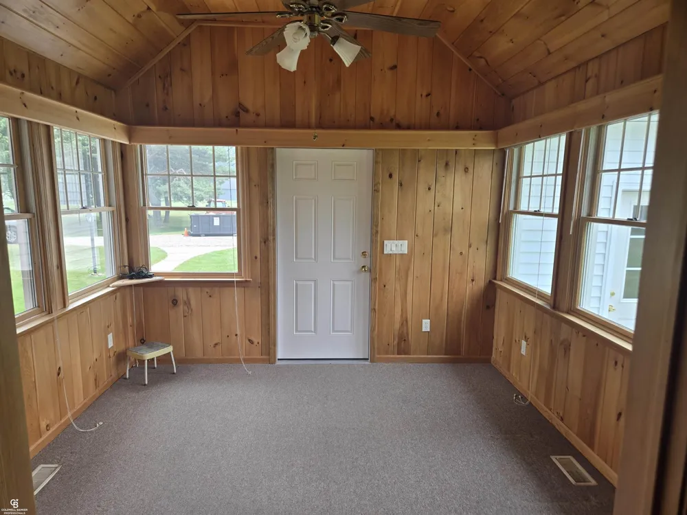 8045 Duquette Road Brockway Township, MI 48097