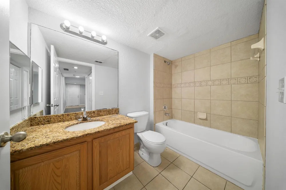 231 SW PALM DRIVE #101 Port St. Lucie, FL 34986