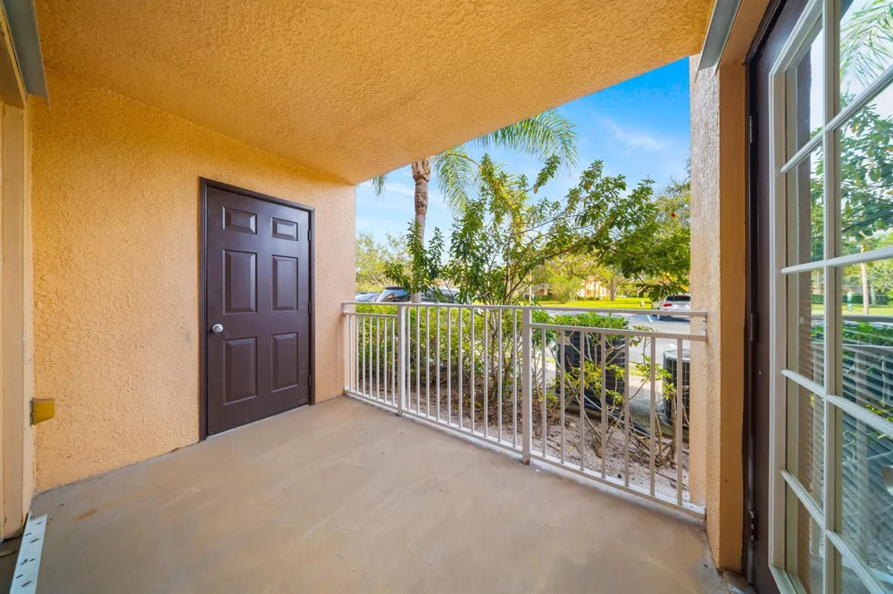 231 SW PALM DRIVE #101 Port St. Lucie, FL 34986
