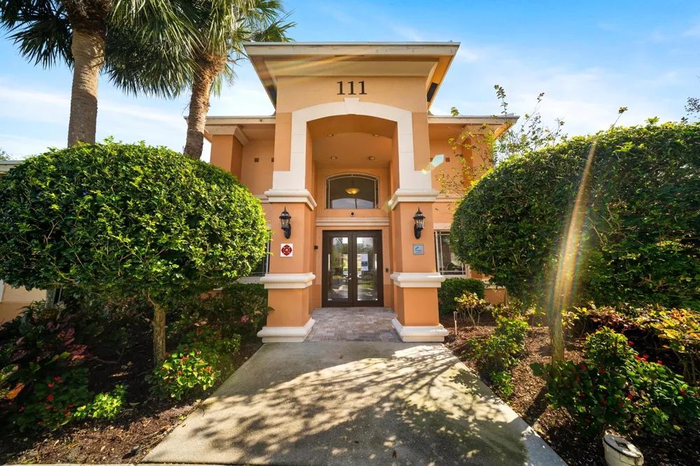 231 SW PALM DRIVE #101 Port St. Lucie, FL 34986