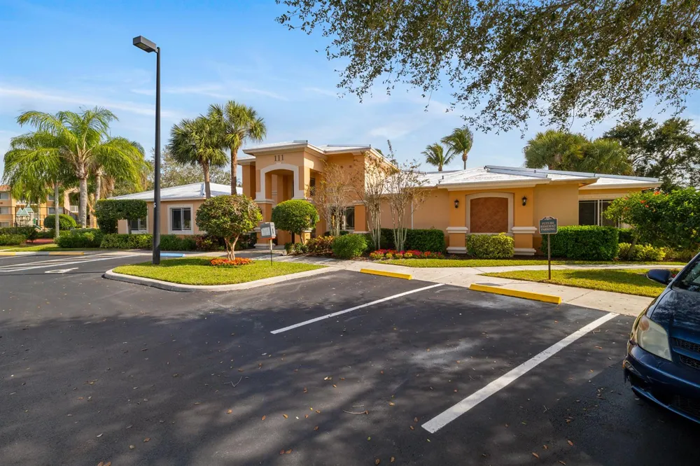 231 SW PALM DRIVE #101 Port St. Lucie, FL 34986