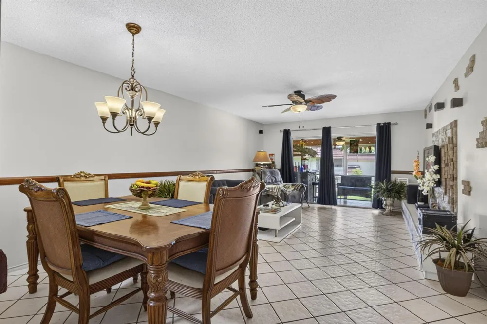 12027 GREENWAY CIRCLE S #204 Royal Palm Beach, FL 33411