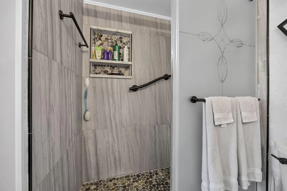 12027 GREENWAY CIRCLE S #204 Royal Palm Beach, FL 33411