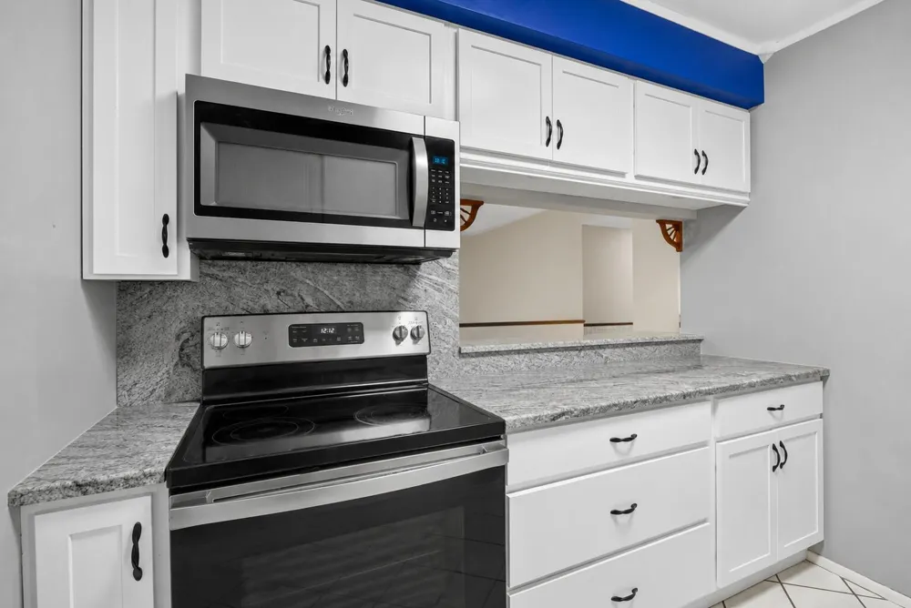 12027 GREENWAY CIRCLE S #204 Royal Palm Beach, FL 33411