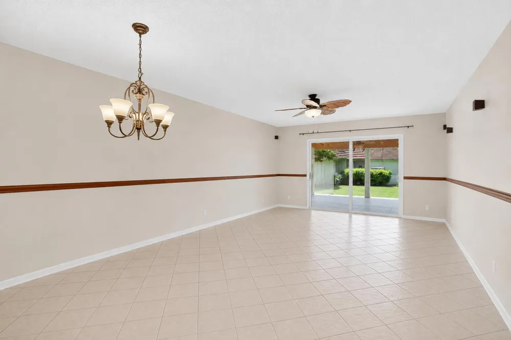 12027 GREENWAY CIRCLE S #204 Royal Palm Beach, FL 33411