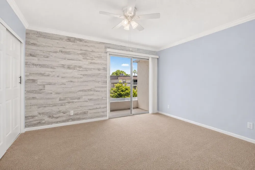12027 GREENWAY CIRCLE S #204 Royal Palm Beach, FL 33411