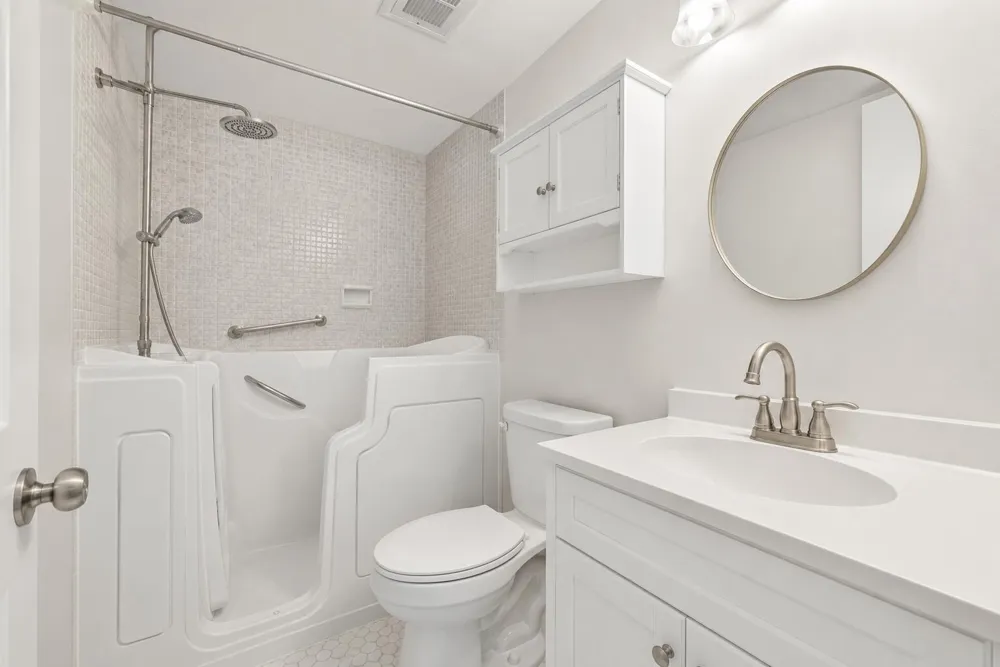 12027 GREENWAY CIRCLE S #204 Royal Palm Beach, FL 33411