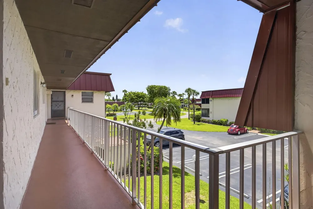 12027 GREENWAY CIRCLE S #204 Royal Palm Beach, FL 33411