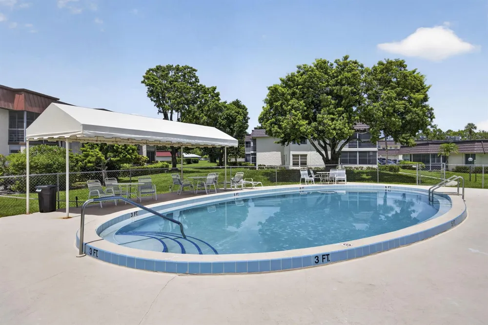 12027 GREENWAY CIRCLE S #204 Royal Palm Beach, FL 33411