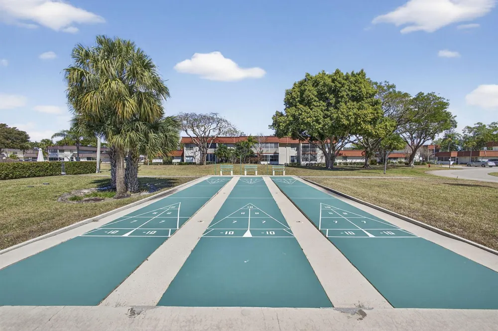 12027 GREENWAY CIRCLE S #204 Royal Palm Beach, FL 33411
