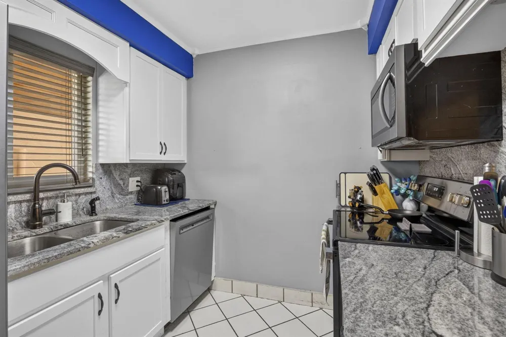 12027 GREENWAY CIRCLE S #204 Royal Palm Beach, FL 33411