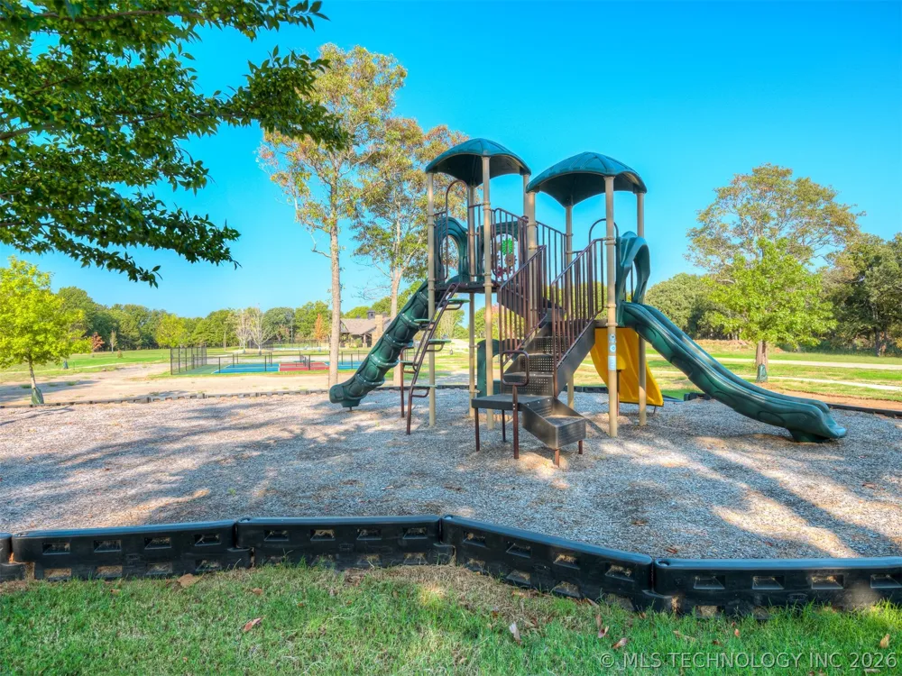 18 Patriot Pointe Eufaula, OK 74432
