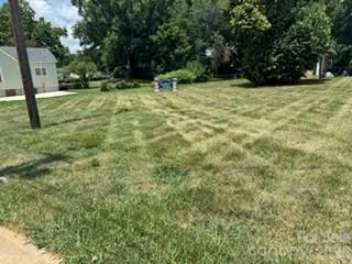 120 S Hoskins Road Charlotte, NC 28208