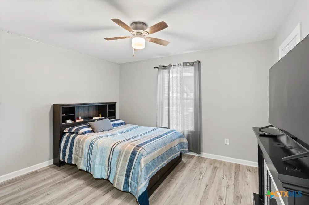1806 Bridge Street Gatesville, TX 76528