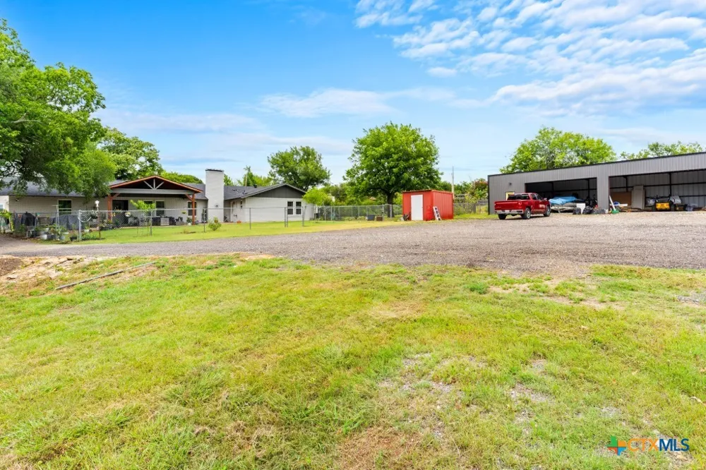 1806 Bridge Street Gatesville, TX 76528
