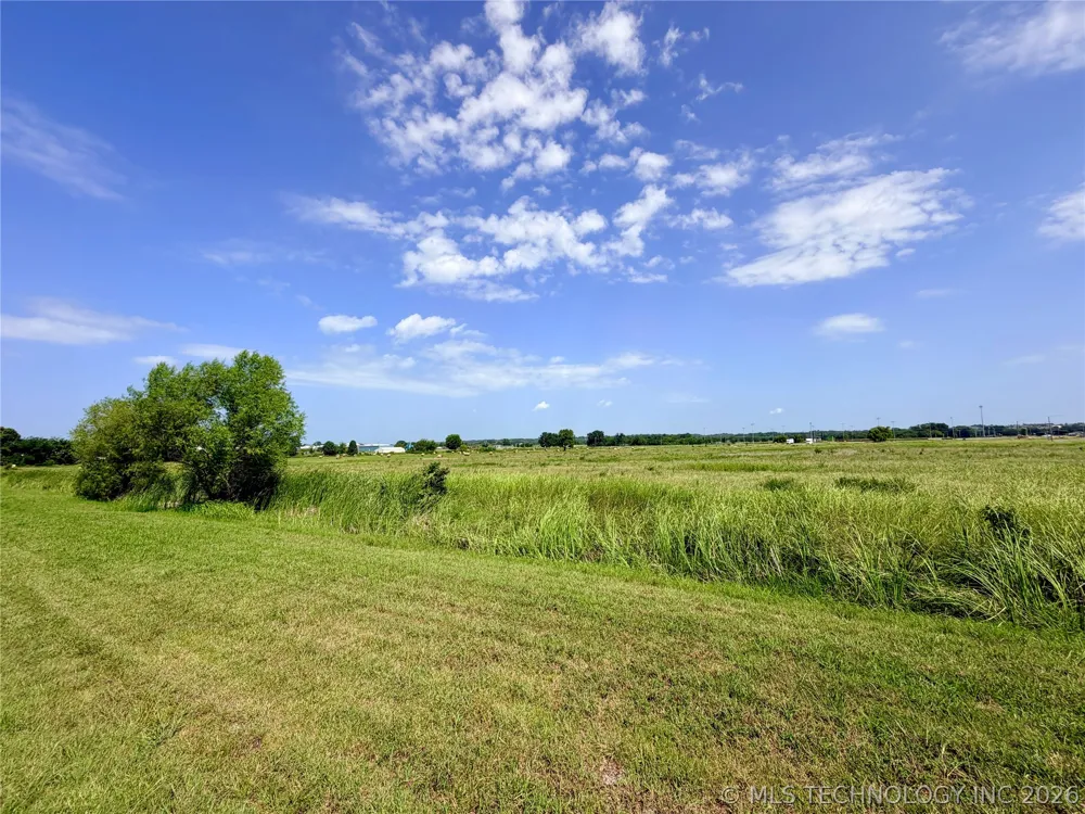 1900 Airport Parkway Tahlequah, OK 74464