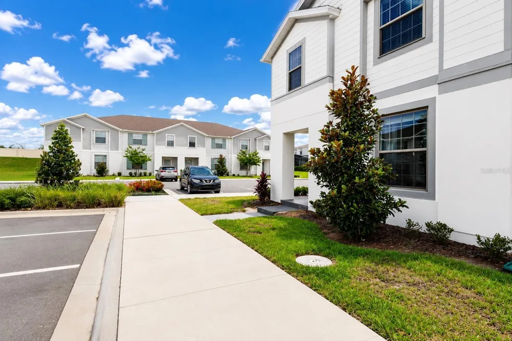 2441 DUBAI STREET Kissimmee, FL 34747