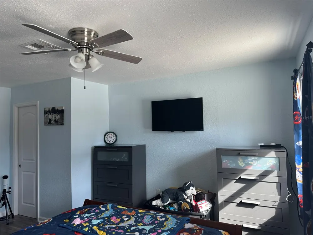 1181 LARCHMONT DRIVE Englewood, FL 34223