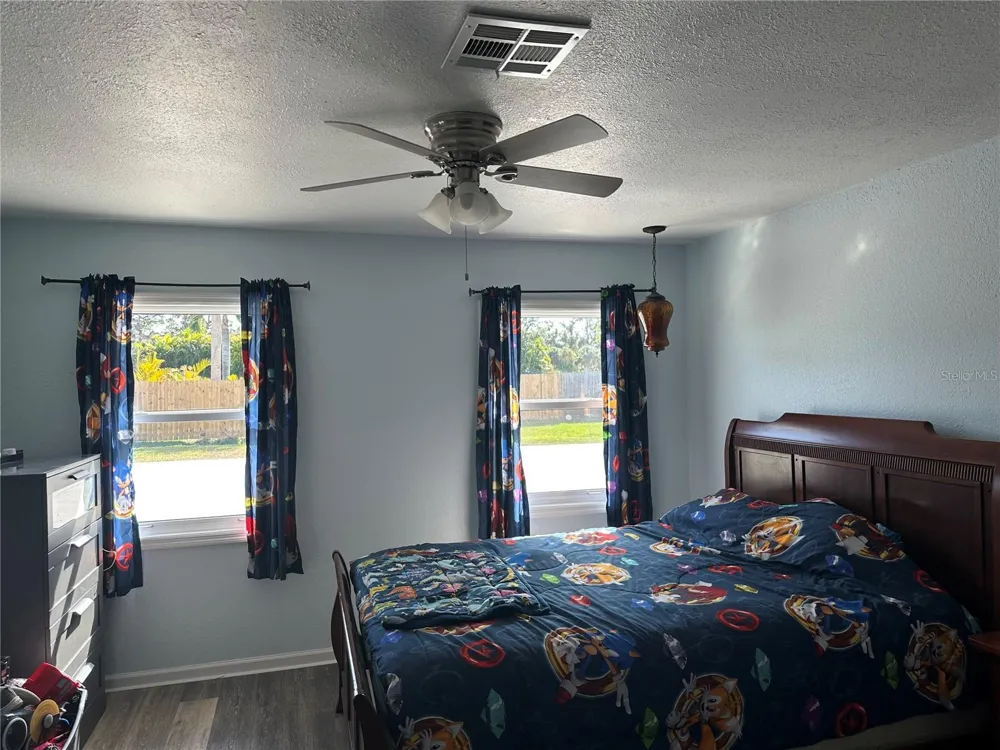 1181 LARCHMONT DRIVE Englewood, FL 34223