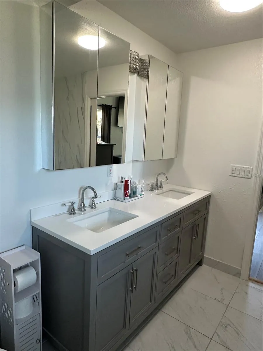 1181 LARCHMONT DRIVE Englewood, FL 34223