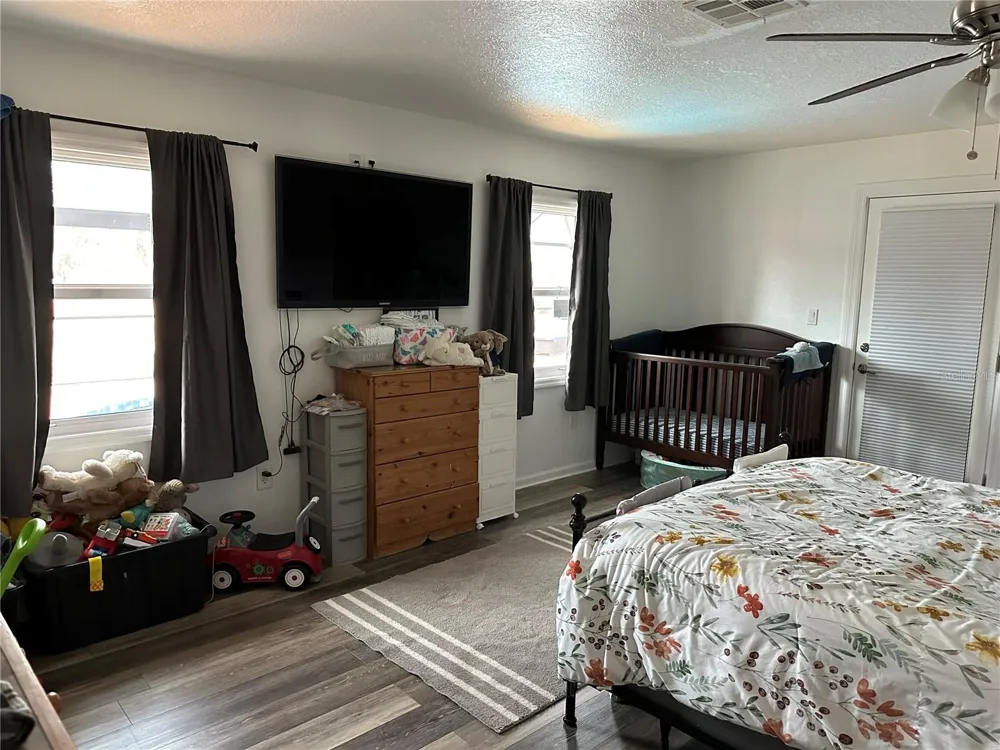 1181 LARCHMONT DRIVE Englewood, FL 34223