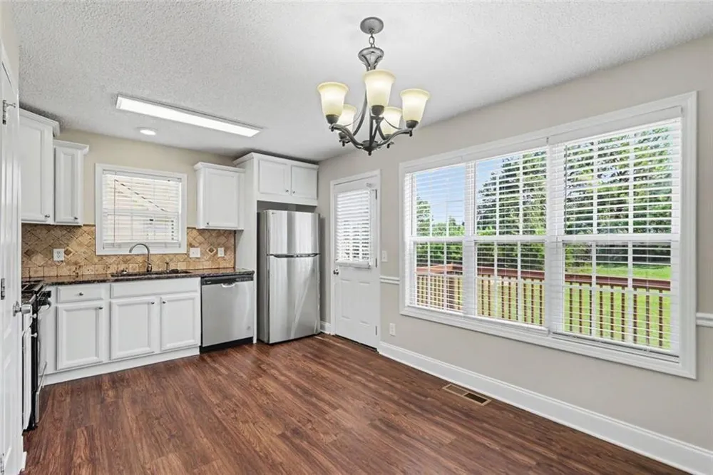 387 Moreland Circle Hiram, GA 30141