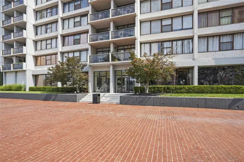 450 W 7th Street #1310