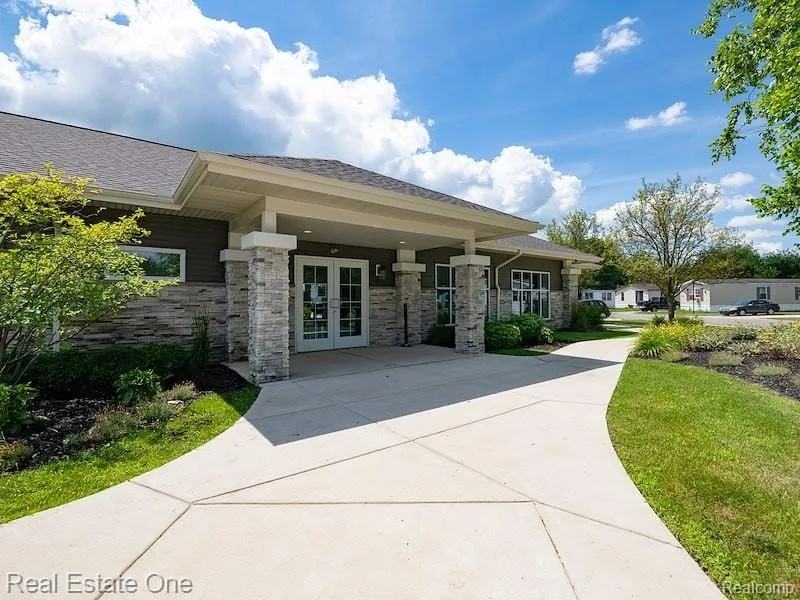 8516 Michael Drive Frenchtown Township, MI 48166