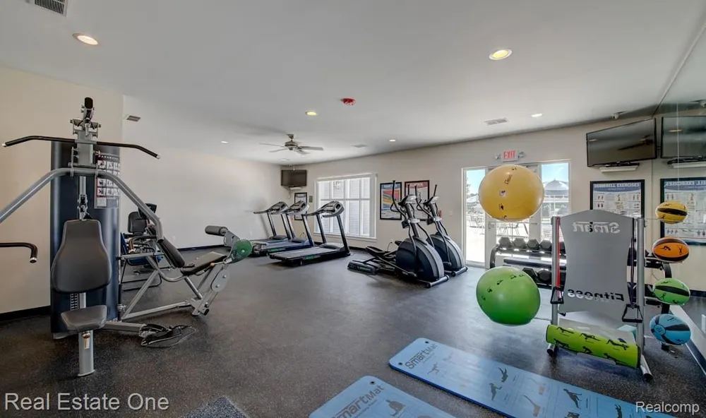 8516 Michael Drive Frenchtown Township, MI 48166