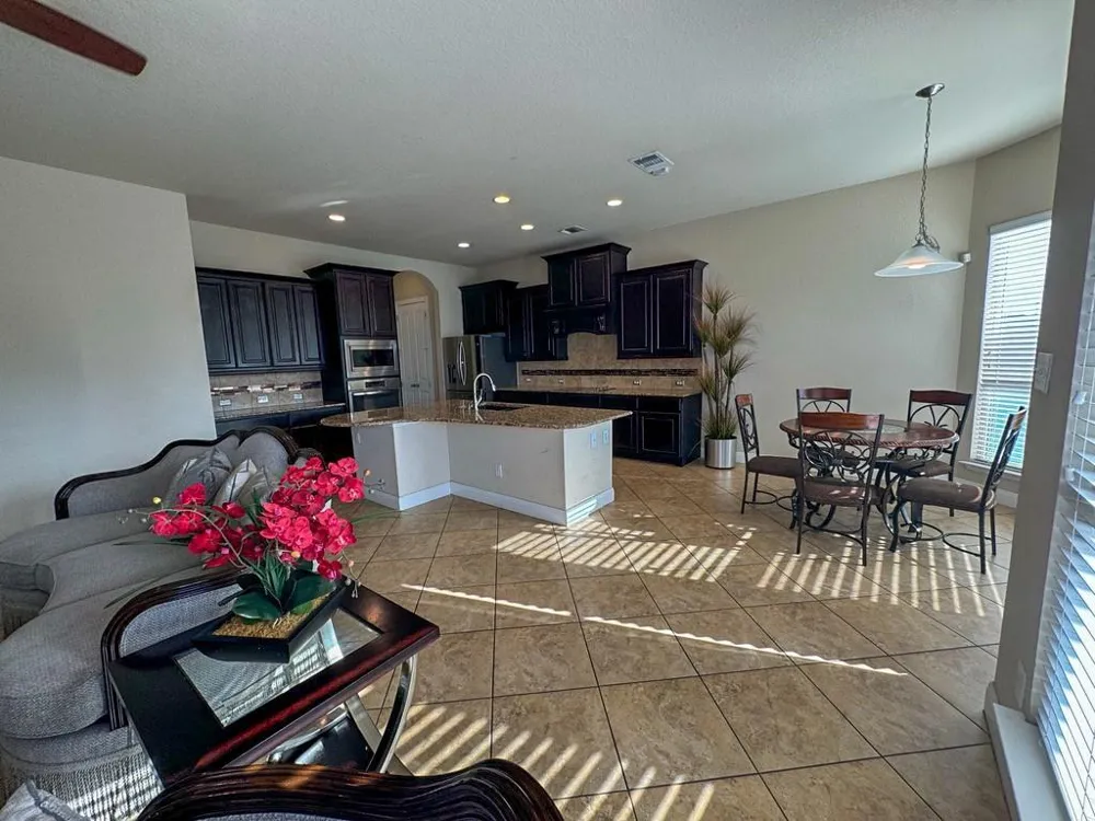 809 Alpino Cibolo, TX 78108