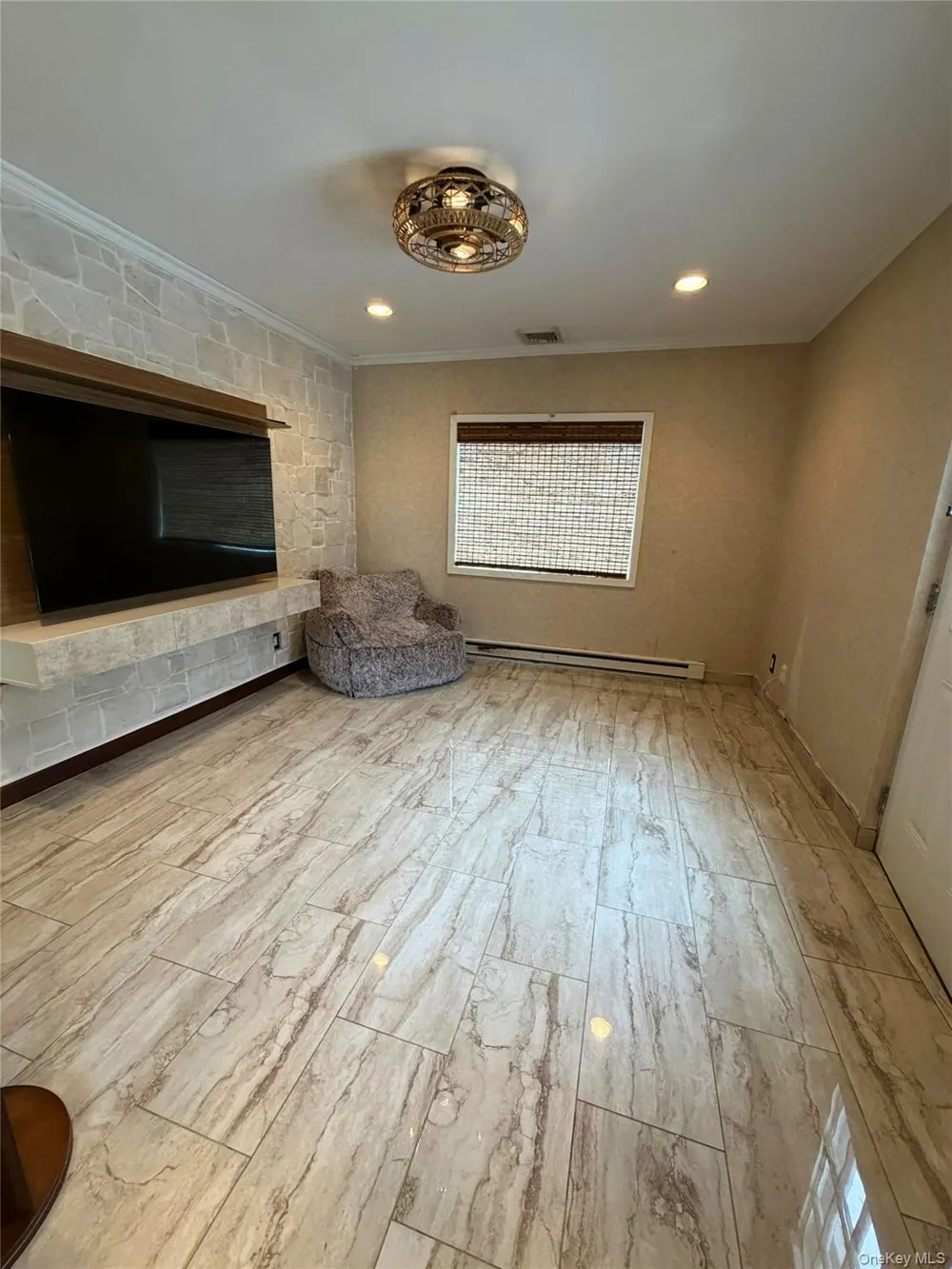 77 E Santa Barbara Road Lindenhurst, NY 11757
