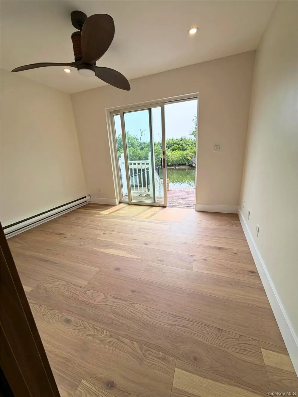 77 E Santa Barbara Road Lindenhurst, NY 11757