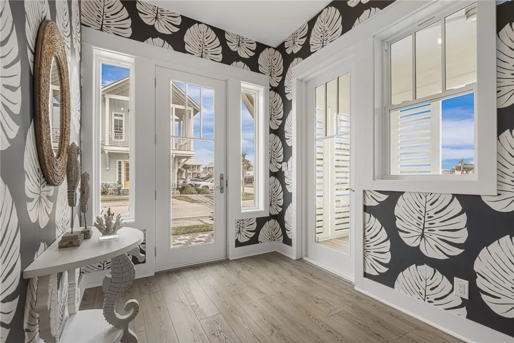 700 Sunrise Avenue Port Aransas, TX 78373