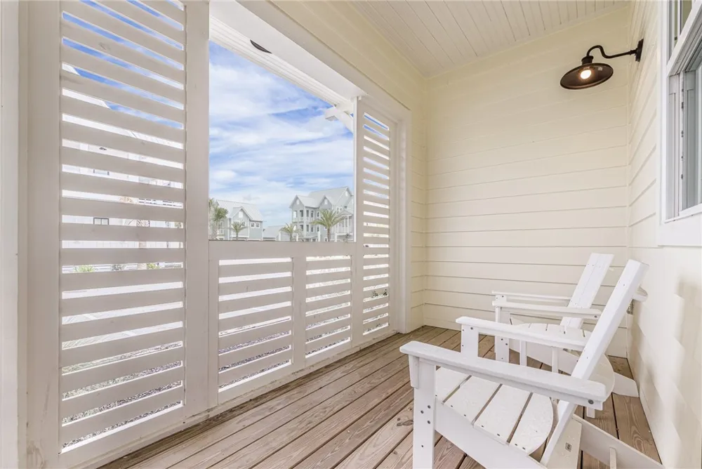 700 Sunrise Avenue Port Aransas, TX 78373