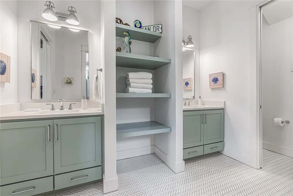 700 Sunrise Avenue Port Aransas, TX 78373