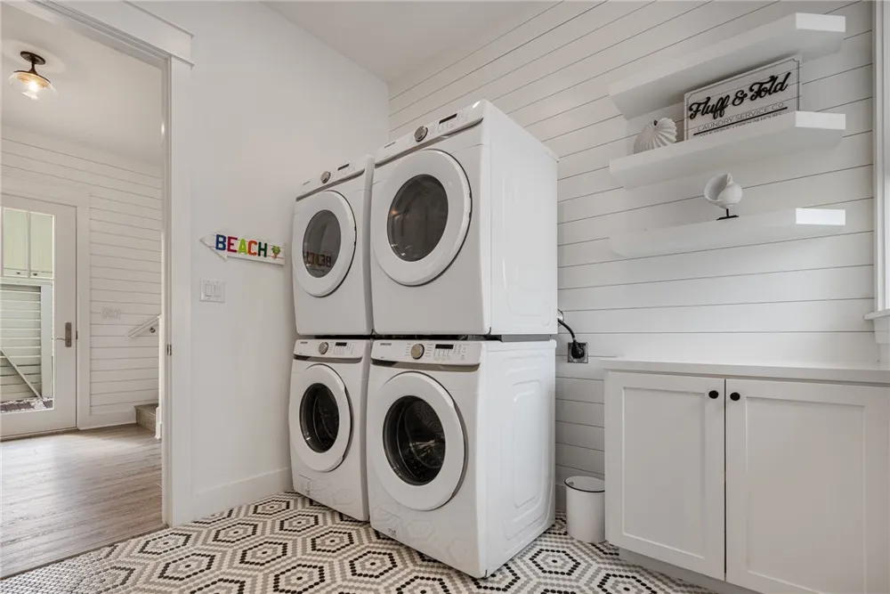 700 Sunrise Avenue Port Aransas, TX 78373
