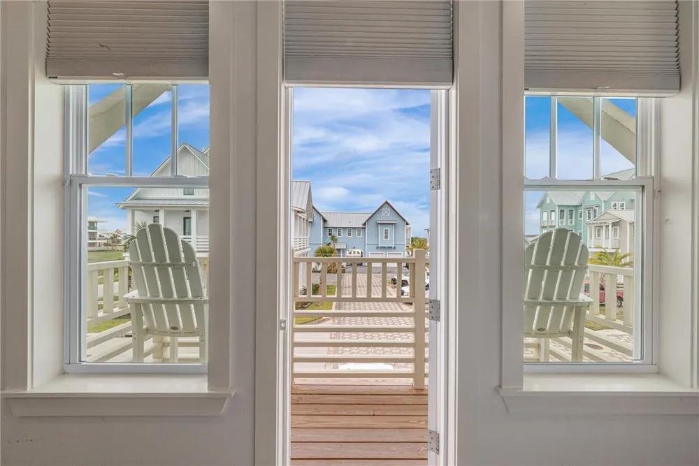 700 Sunrise Avenue Port Aransas, TX 78373